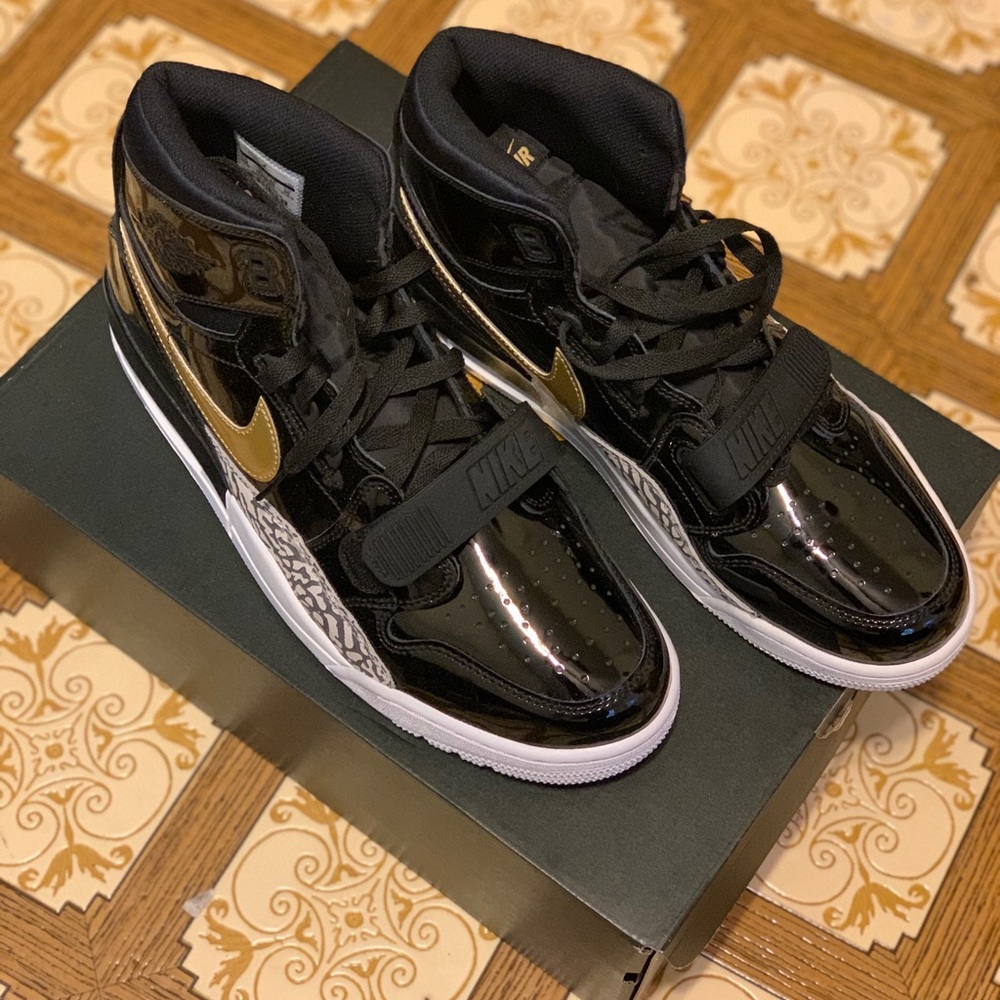 NEW Air Jordan Legacy 312